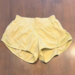 Lululemon Hotty Hot 2.5” Yellow Shorts